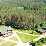 Pusu Slamesy Semesterbostad